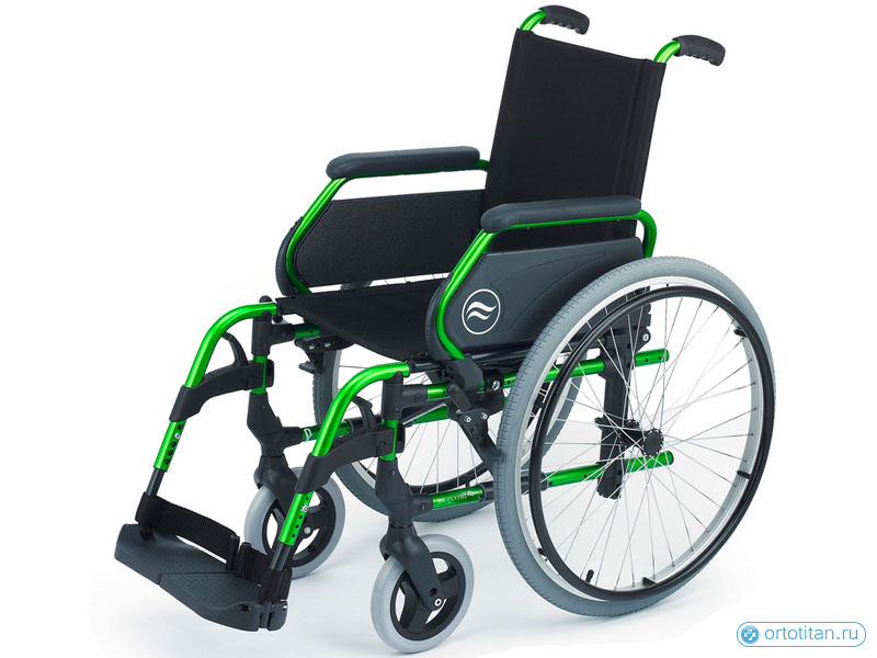 Кресло-коляска инвалидная Breezy 300 LY-710-300