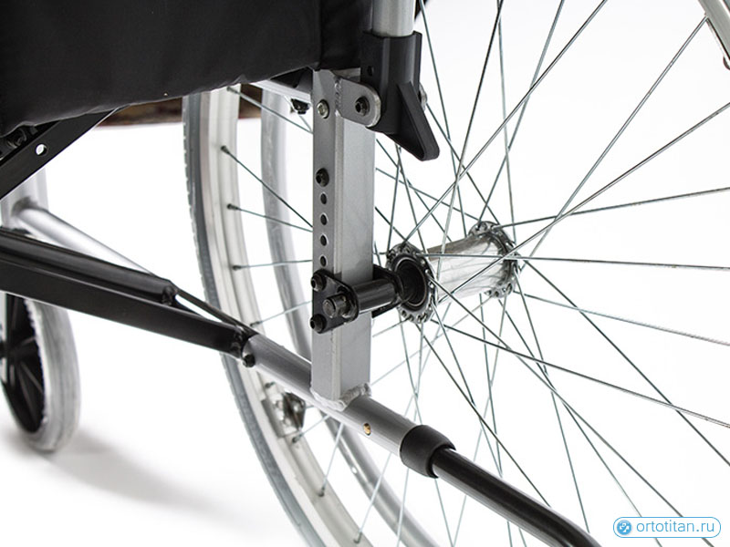 Кресло-коляска инвалидная алюминиевая TiStar LY-710-3101